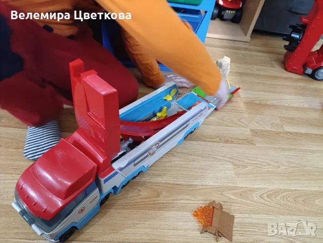 Оригиналният Автобус писта на Пес патрул , снимка 7 - Коли, камиони, мотори, писти - 49425814