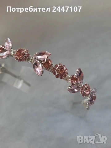 Кристална диадема, снимка 2 - Аксесоари за коса - 51611294