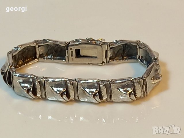 Дизайнерска сребърна гривна 