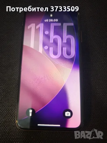 Продавам изключително запазен Iphone 11 Pro Max Gold