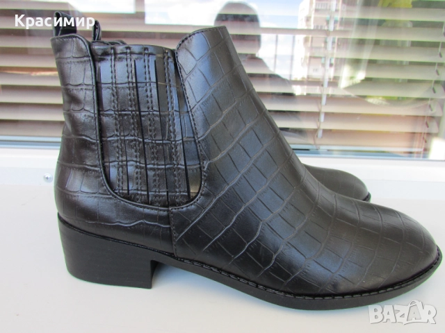 Дамски боти Wallis, снимка 2 - Дамски боти - 51736397