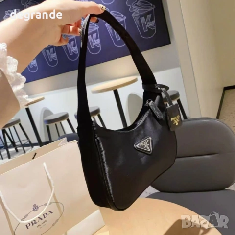 👜 Дамска Чанта Prada , снимка 2 - Чанти - 53852392