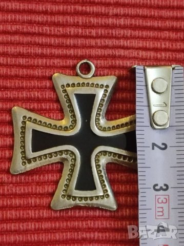 Стар емайлиран кръст. , снимка 2 - Колиета, медальони, синджири - 35978548
