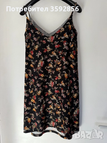 Нови рокли на MANGO, XS и S размер, снимка 4 - Рокли - 52523886