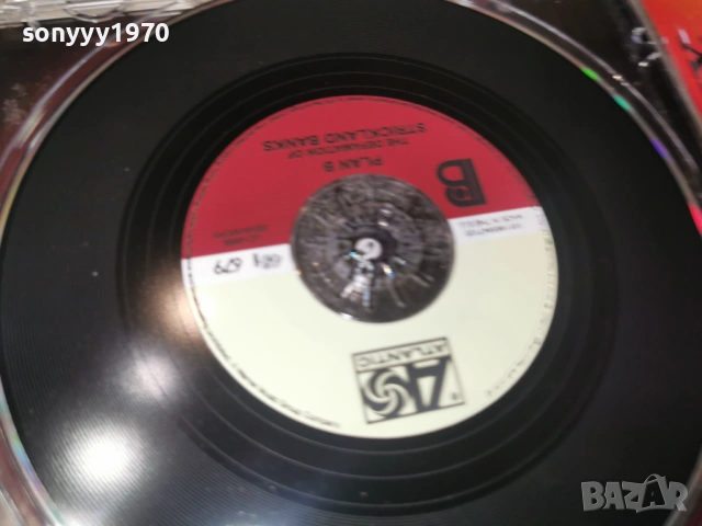 The Defamation of Strickland Banks-original cd 2002261547, снимка 11 - CD дискове - 53562573