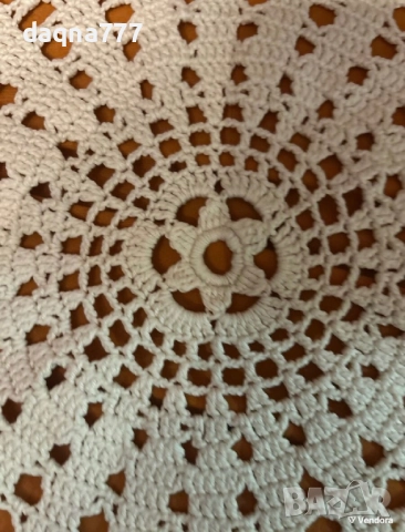 Плетена ръчно покривка за маса 20 лв, снимка 9 - Декорация за дома - 51863811