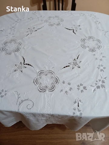 Дантелени покривки - ръчна изработка, снимка 13 - Покривки за маси - 51235807
