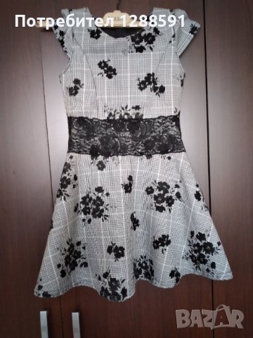 Красива рокличка, снимка 2 - Детски рокли и поли - 41138836