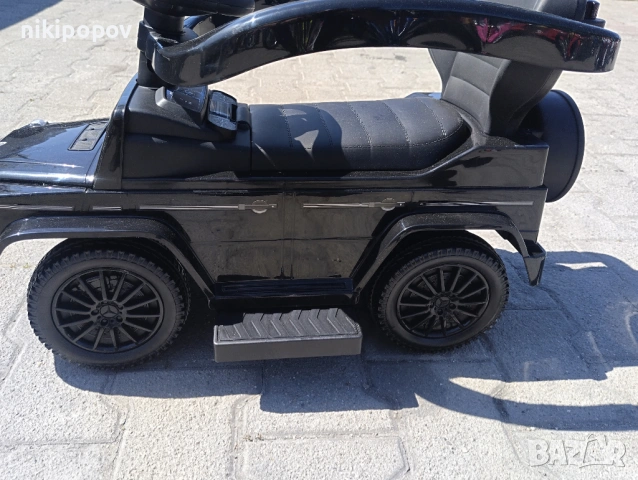 MERCEDES Кола за яздене с дръжка Mercedes-benz G350d черен, снимка 5 - Детски велосипеди, триколки и коли - 53849746