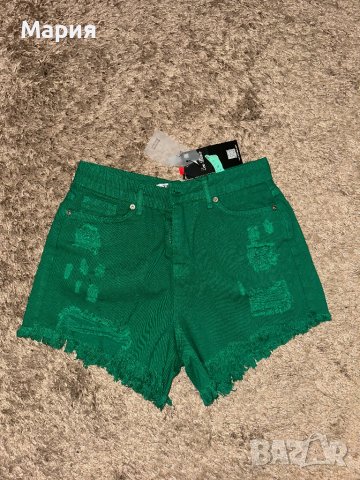 Дънкови къси зелени панталонки, снимка 1 - Къси панталони и бермуди - 42722813