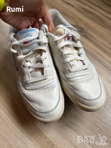 Оригинални кожени класически маратонки REEBOK ! 39 н, снимка 2 - Маратонки - 49717051