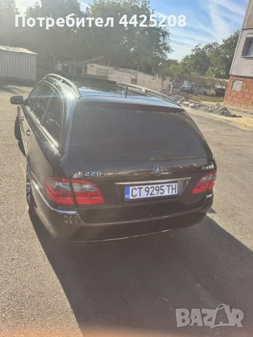 Мерцедес Е220 CDI, снимка 4 - Автомобили и джипове - 56403692