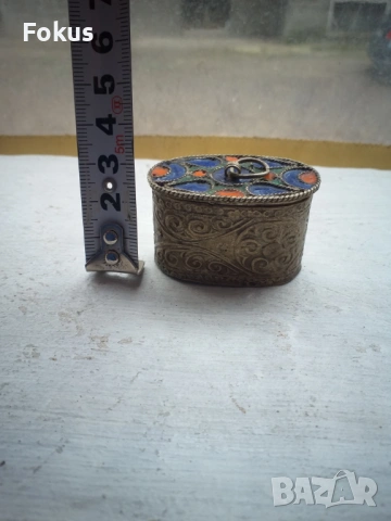 Стара кутийка с емайл кутия, снимка 5 - Антикварни и старинни предмети - 53503278