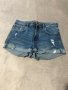 Дамски къси панталонки zara, снимка 1 - Къси панталони и бермуди - 41716576