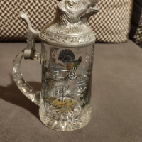 
Стара немска халба за бира с глава на  елен  ловна тематика

, снимка 1 - Антикварни и старинни предмети - 44687167
