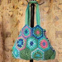 hand made пачуърк  плетена чанта,шарена, снимка 6 - Чанти - 44496962