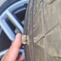 Продавам 2бр PIRELLI 265/35 ZR21 101Y XL P-ZERO PZ4, снимка 11 - Гуми и джанти - 41785816