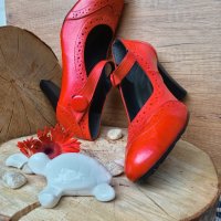Изисканост към облеклото Ви с дамски обувки,изработени от естествена кожа в актуален червен цвят, снимка 4 - Дамски обувки на ток - 41600756