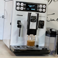 Кафемашина кафе автомат Saeco exprelia evo с гаранция, снимка 1 - Кафемашини - 44523429