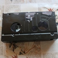 Panasonic VW-TCA7E Cassette Adaptor S-VHS-C, VHS-C, снимка 6 - Чанти, стативи, аксесоари - 41349782