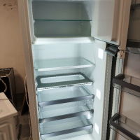 за вграждане хладилник с фризер и фреш зона, снимка 3 - Хладилници - 44680326
