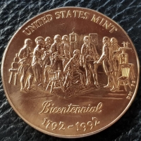 Позлатен 1792 - 1992 медал за 200 годишнината на Америка, снимка 2 - Нумизматика и бонистика - 36084296