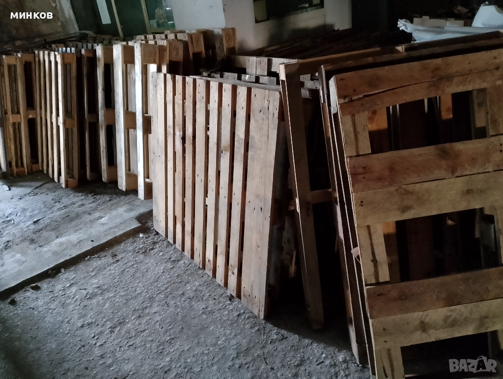 Дървени палета и скари за огрев мебели огради. Дърва в кашони за огрев , снимка 1