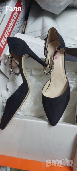 Елегантни обувки различни модели номер 40/41 , снимка 1
