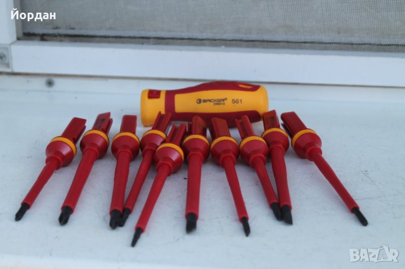 Магнитна отвертка с 10 накрайника , снимка 1