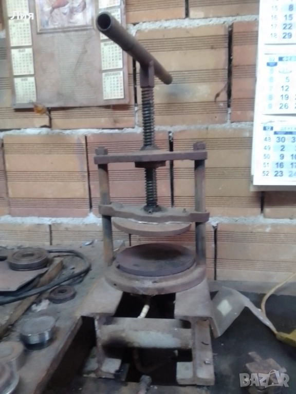 Ръчна винтова преса за каучукови изделия, 800 W, снимка 1
