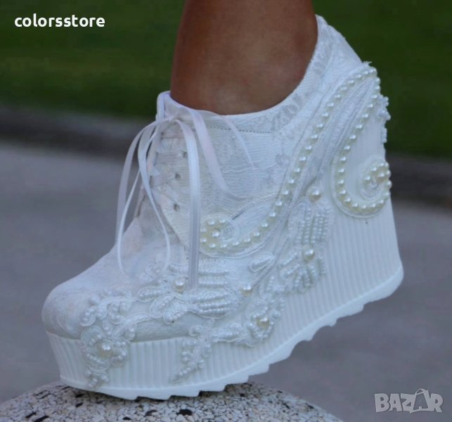 Обувки на платформа - бели - 710-17, снимка 1