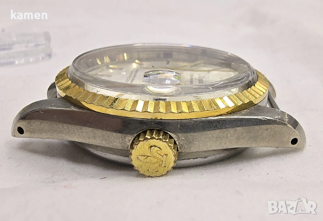 Механичен часовник Royal Calendar със защита от удар | Винтидж швейцарски часовници, снимка 7 - Антикварни и старинни предмети - 53659149