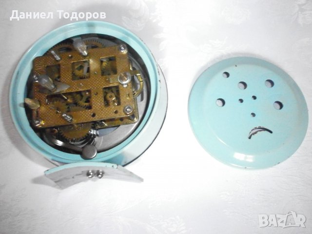 Стар Китайски Механичен Будилник - Работи и Звъни, снимка 9 - Колекции - 39007938