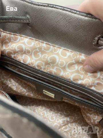 Розова раница Guess, снимка 4 - Раници - 56339949