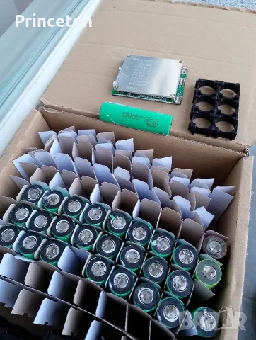 Продавам 27бр. батерии Samsung icr18650-22f +BMS+holders 