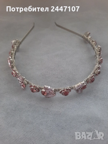 Кристална диадема, снимка 5 - Аксесоари за коса - 51611294