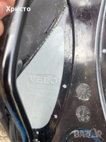 Две седалки 
Selle Italia Model X Superflow Boost 145mm и
Velo , снимка 7 - Части за велосипеди - 55948315