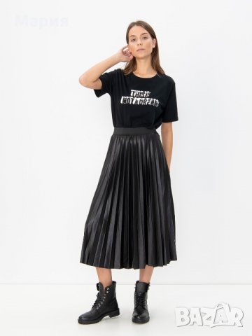 Нова плисирана пола, снимка 1