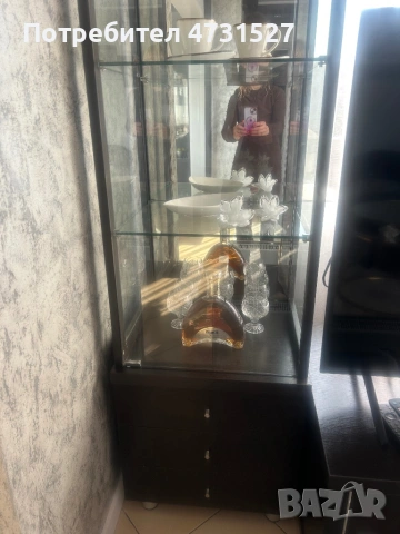 Шкаф витриа, снимка 5 - Секции и витрини - 53844635