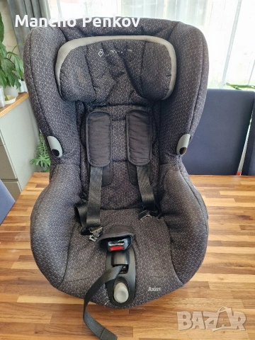Maxi Cosi Axiss столче за кола