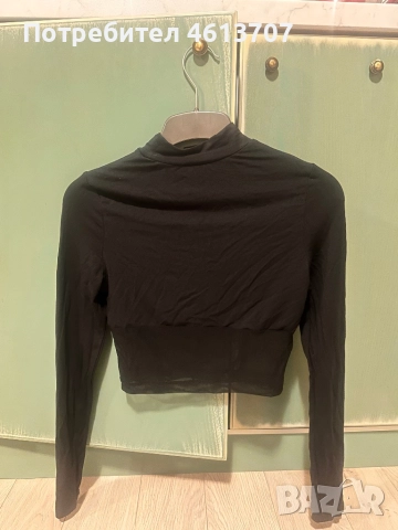 Черна блуза с дълги ръкави, снимка 2 - Блузи с дълъг ръкав и пуловери - 51947897