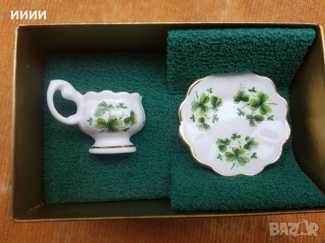 Порцелан костен чаша и чинийка за саке