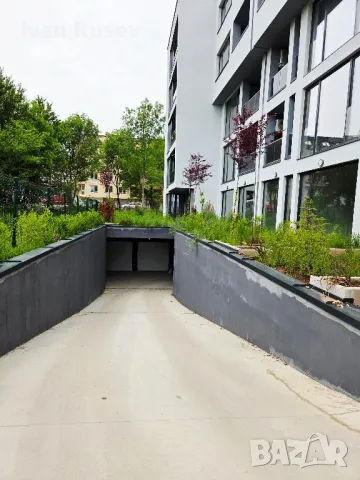 Подземно Паркамясто.частно лице, снимка 3 - Гаражи и паркоместа - 50209647