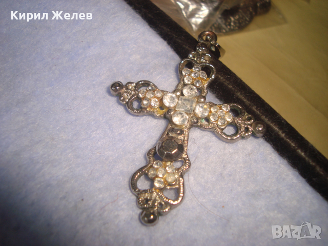 СРЕБРИСТ с ИКРУСТИРАНИ КРИСТАЛИ РЕТРО АРТ НАГРЪДЕН КРЪСТ 73931, снимка 3 - Колиета, медальони, синджири - 36290959