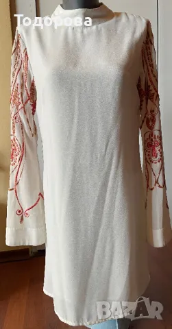 Рокля ASOS с много изрязан гръб и дълги ръкави тип “камбана” 