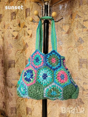 hand made пачуърк  плетена чанта,шарена, снимка 6 - Чанти - 44496962