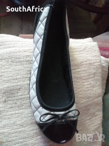 Балерини черно с бяло