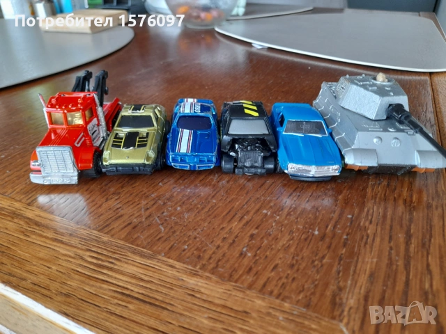 За части или реставрация ЛОТ метални колички, камион и танк  Matchbox, Kidco Makao, Welly, No name, снимка 4 - Коли, камиони, мотори, писти - 53405336