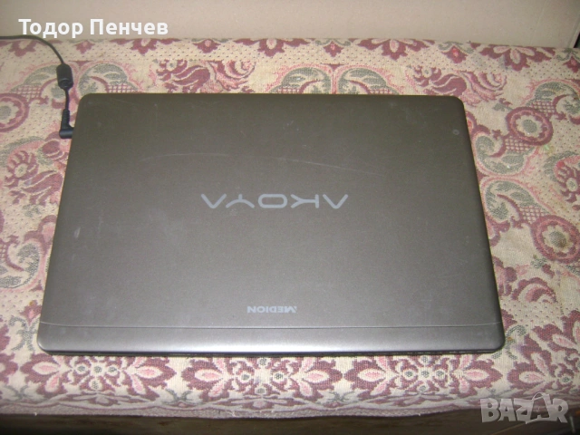 Medion Akoya E6412T - Dual Core, 8 GB RAM, 750 GB HDD, снимка 2 - Лаптопи за дома - 53482925
