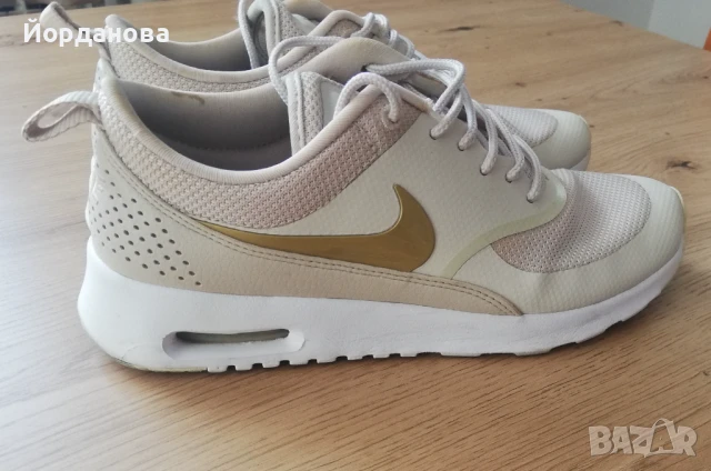 Nike - дамски маратонки